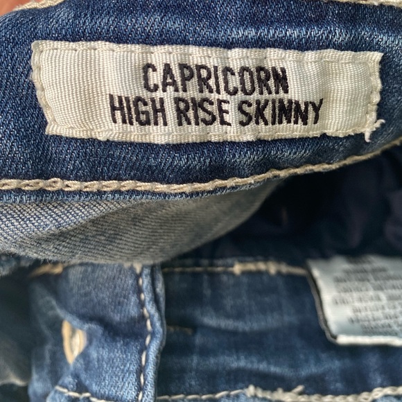 HIGH RISE SKINNY JEANS BUCKLE - Picture 3 of 3